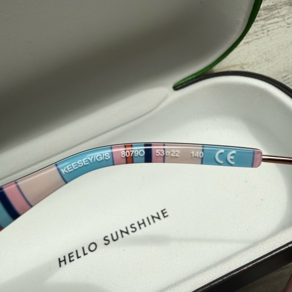 Kate Spade Black Sunglasses new w/out tags - Picture 3 of 4